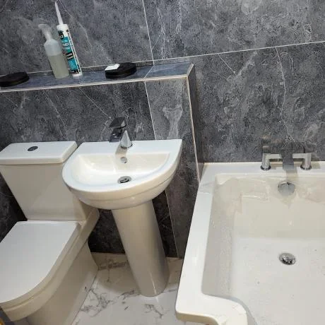 Newly fitted family bathroom completed by our Essex plumbers